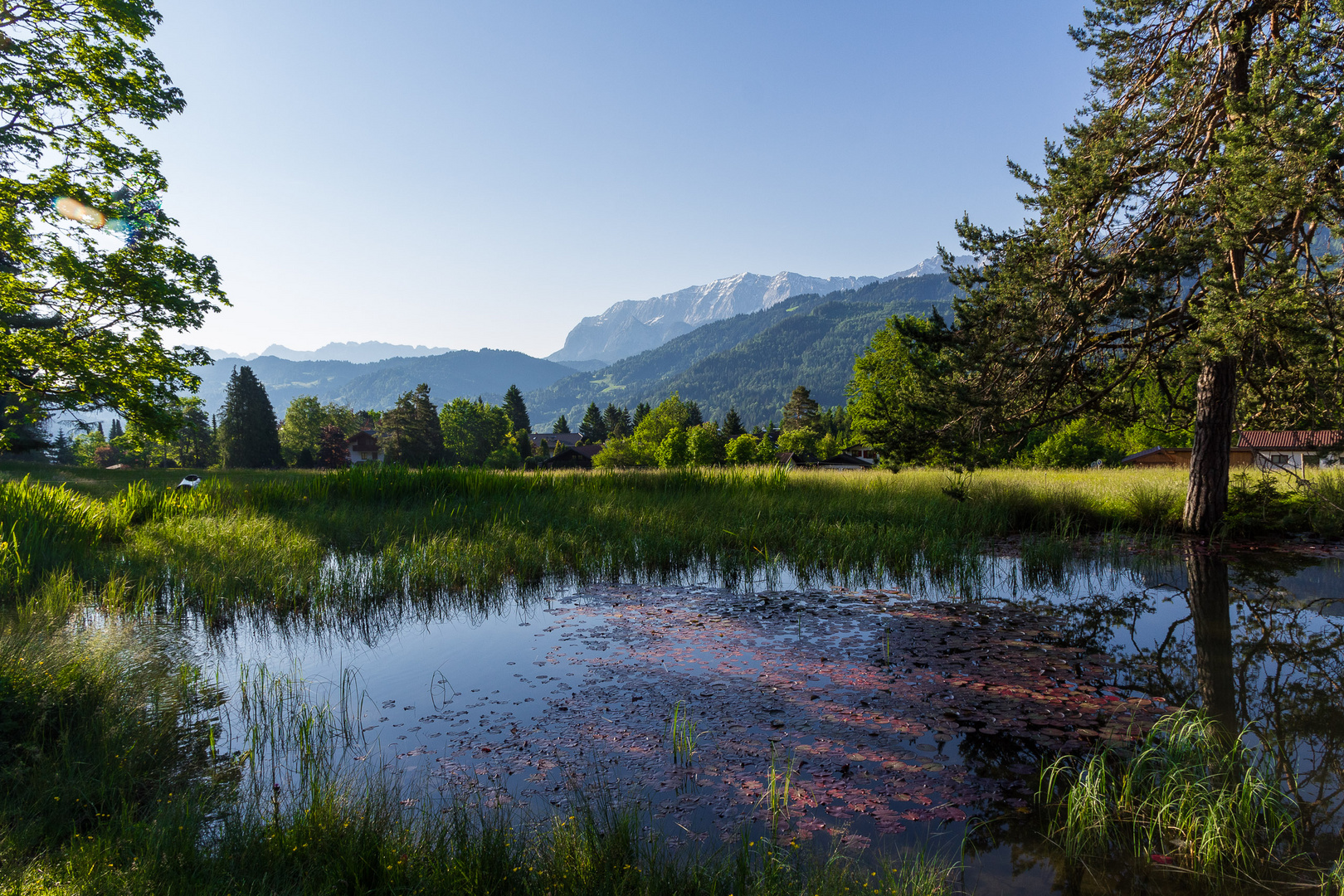 Im Frühtau zu Berge...