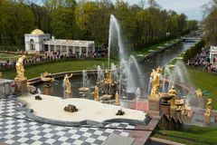 ~ Im Garten von Peterhof ~