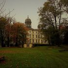 im Garten von Schloss Bensberg