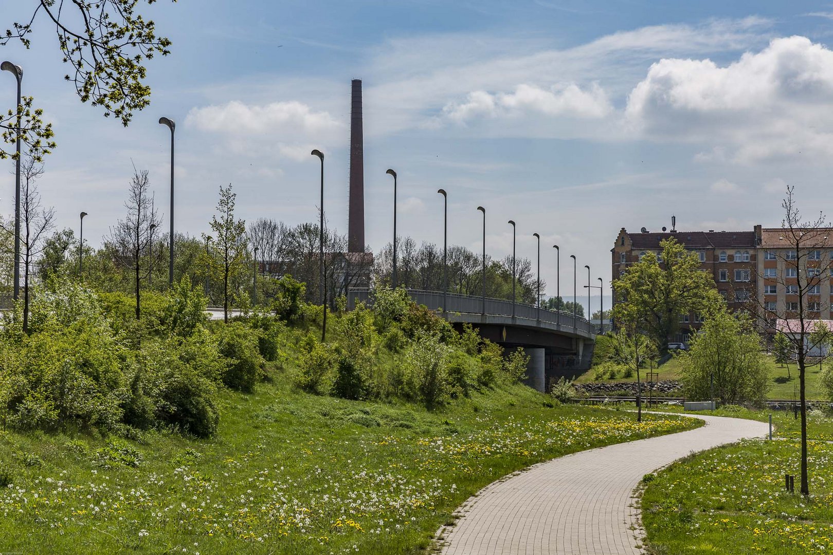 Im Gebiet der Hafenbrücke in Kassel