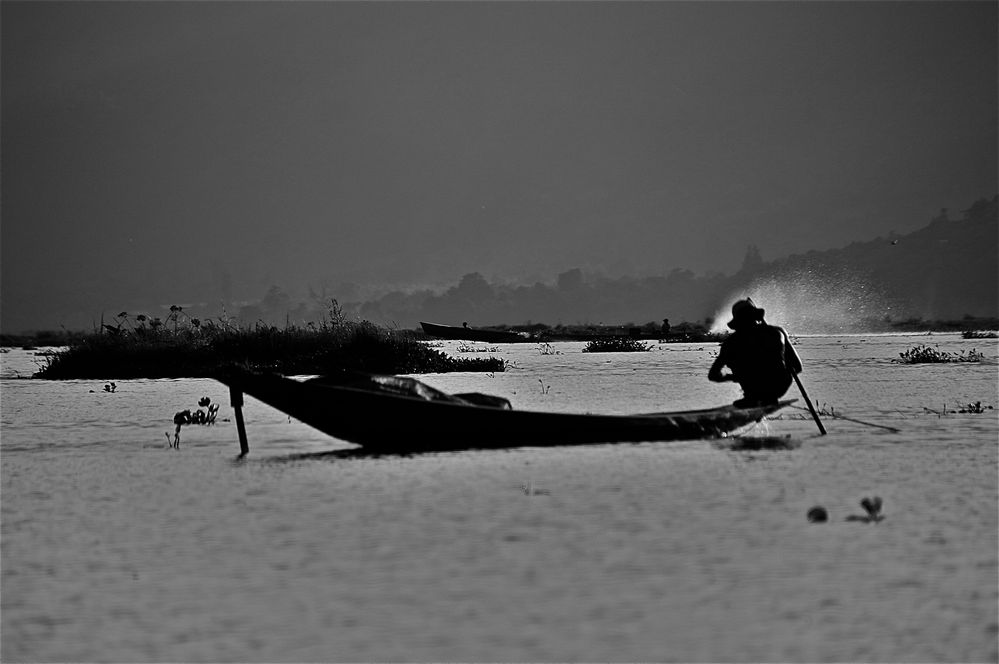 im gegenlicht, inle see, burma 2011