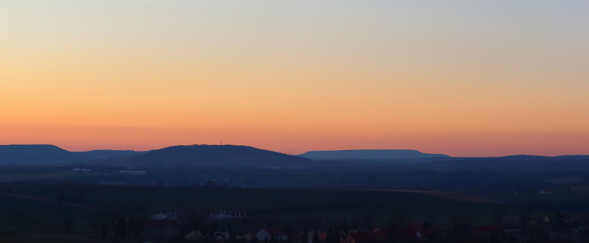 Im Gegensatz zum Bild vorgestern der Hohe Schneeberg wieder von der "richtigen Seite"...