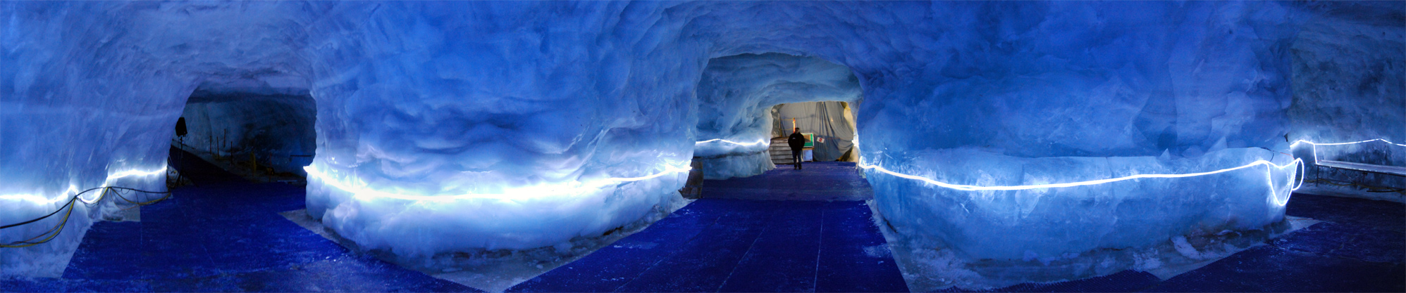 im Gletscher-Palast