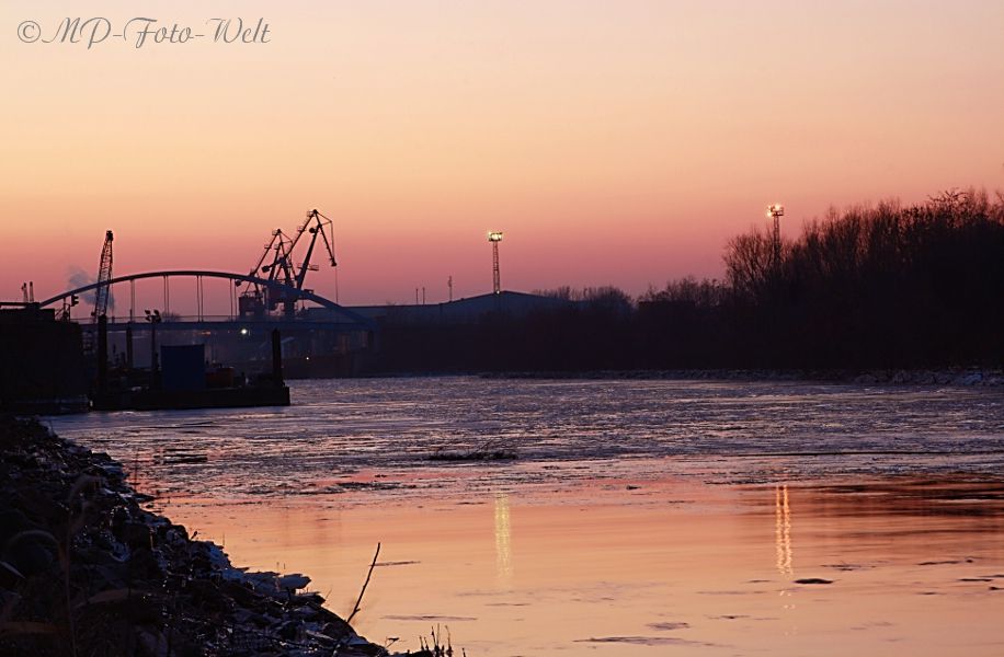 Im Hafen kehrt Ruhe ein