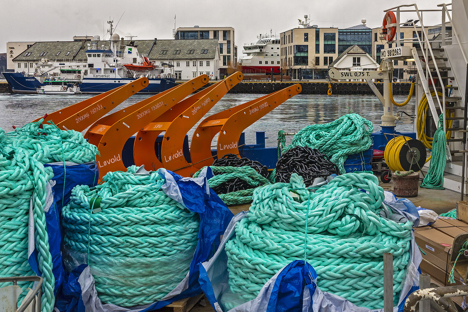 Im Hafen von ALESUND (2)