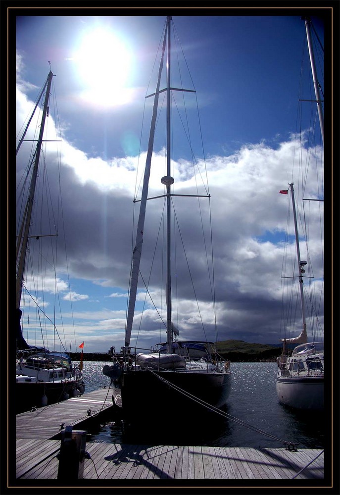 Im Hafen Von Craobh Haven.