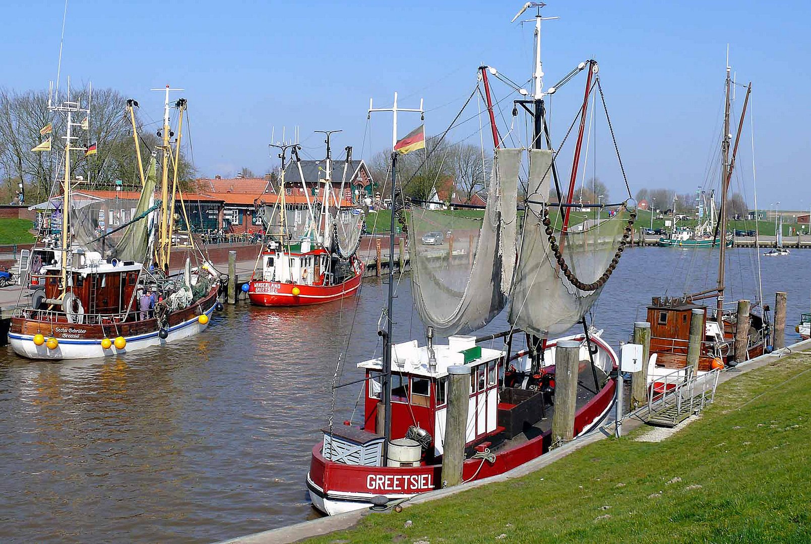 Im Hafen von Greetsiel