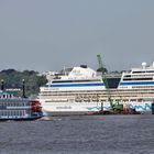 Im Hafen von Hamburg