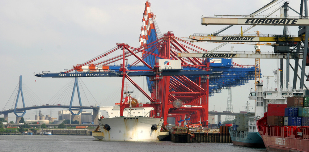 Im Hafen von Hamburg