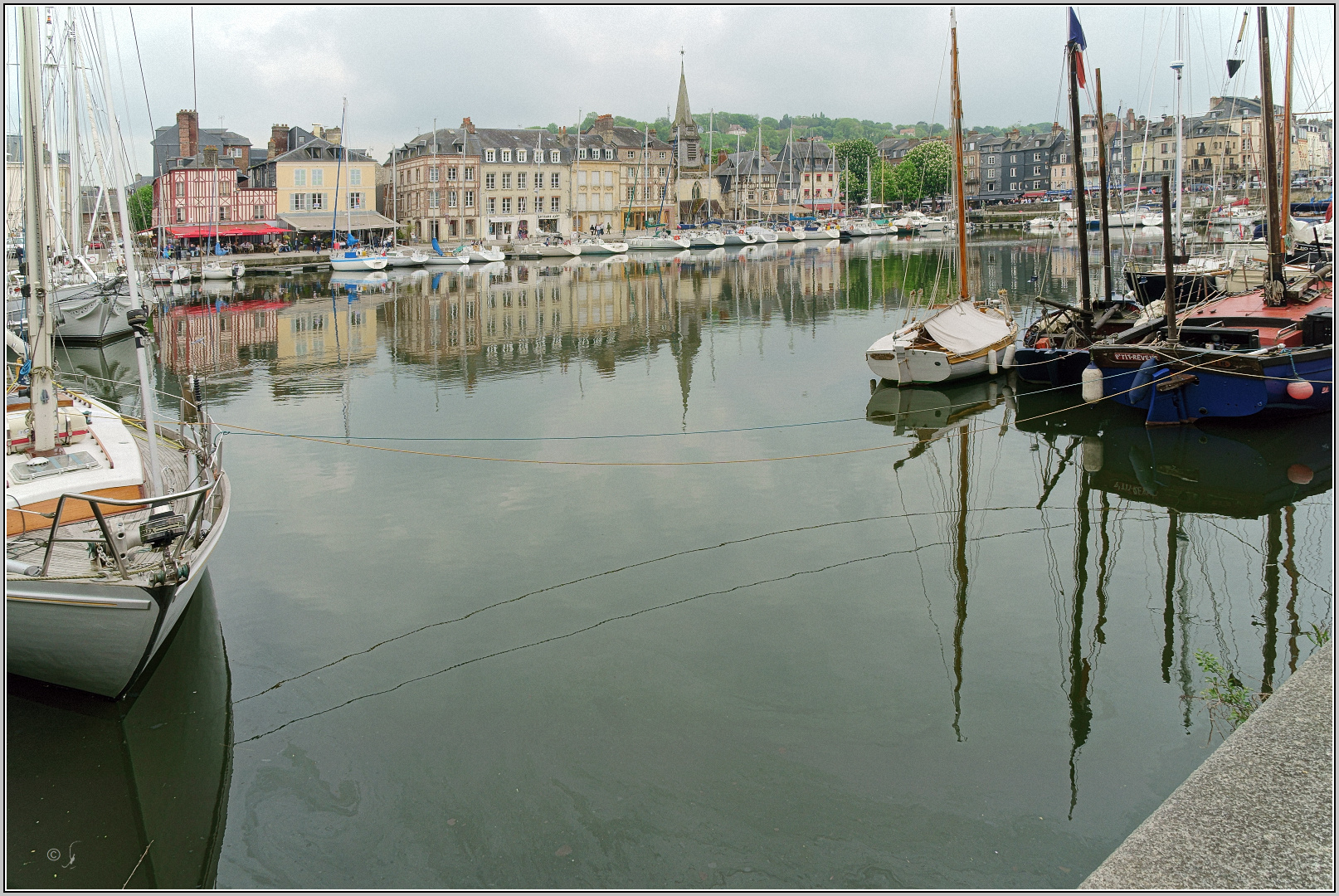 Im Hafen von Honfleur