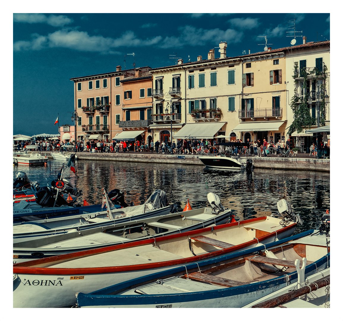 Im Hafen von Lazise