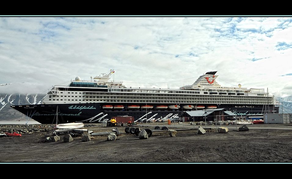 Im Hafen von Longyearbyen