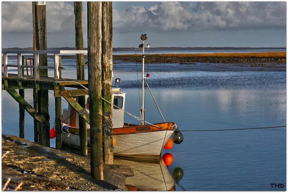 im Hafen von Nessmersiel