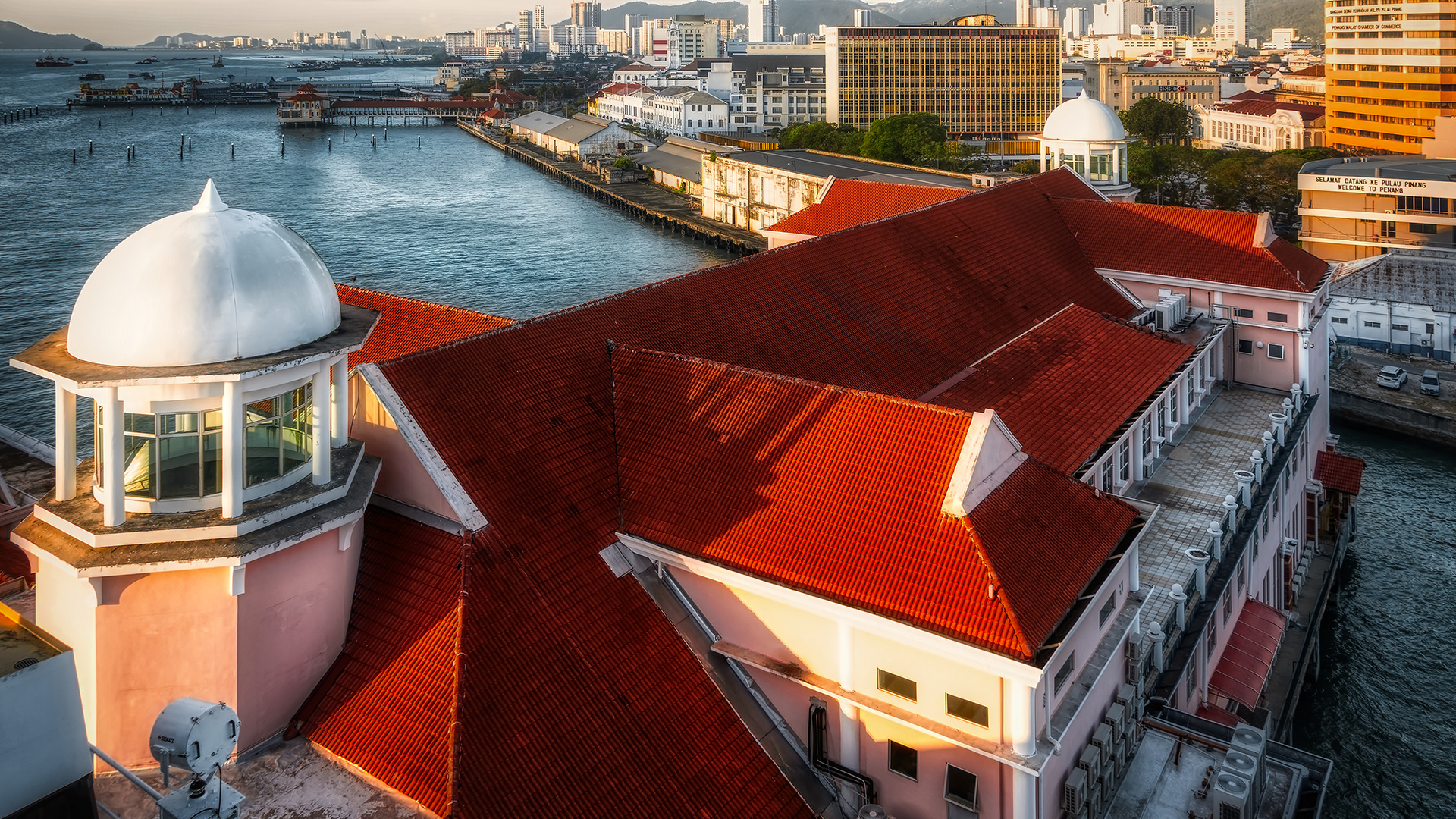 Im Hafen von Penang, Malaysia (X)