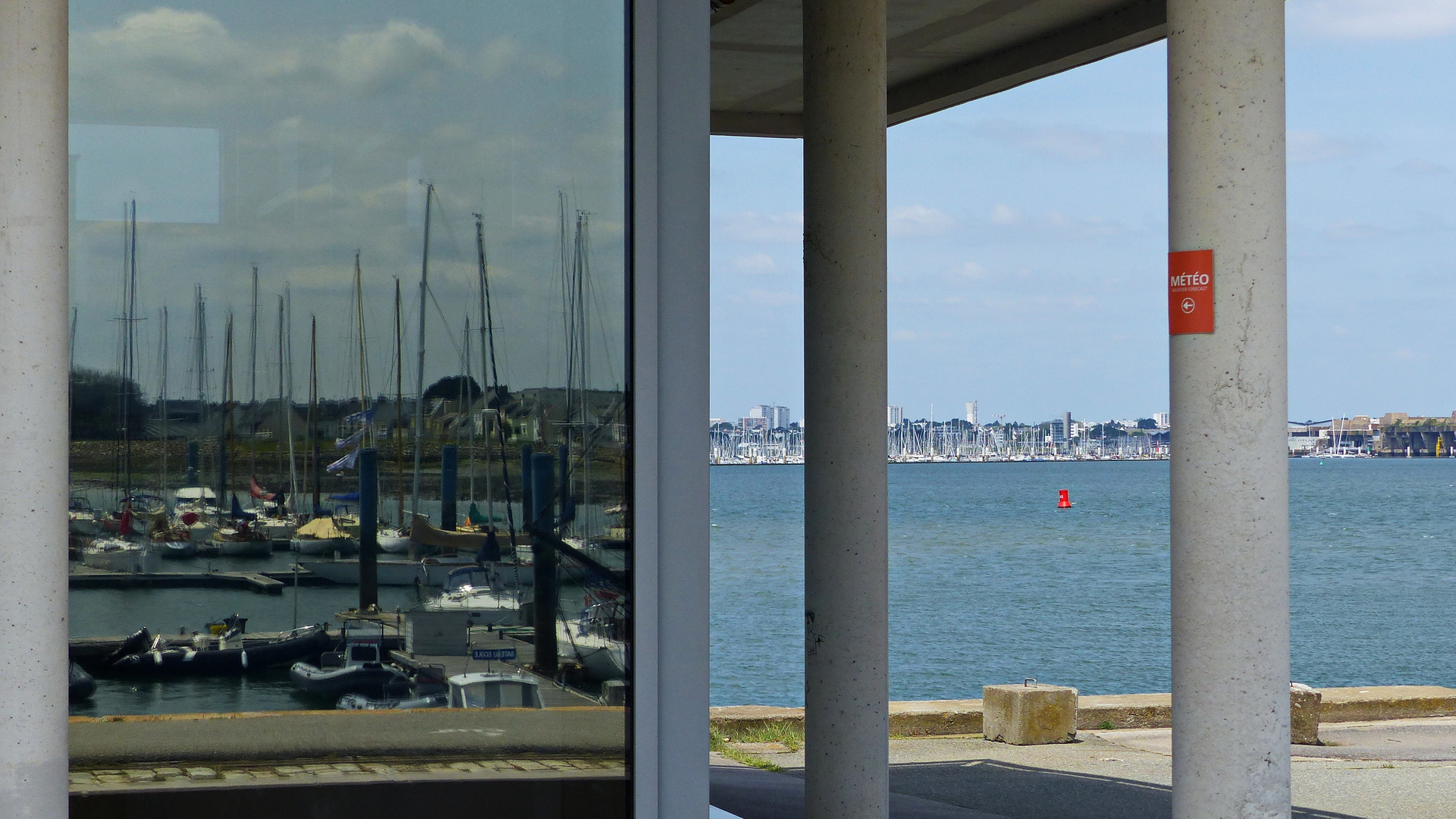 Im Hafen von Port-Louis