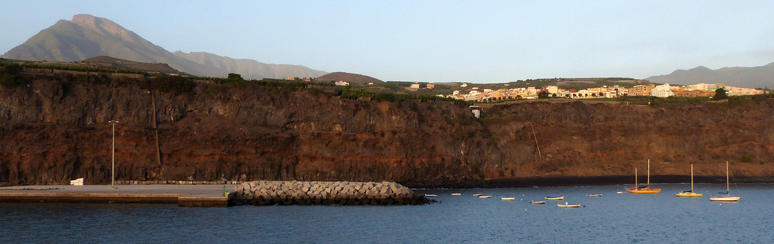 Im Hafen von Puerto Tazacorte