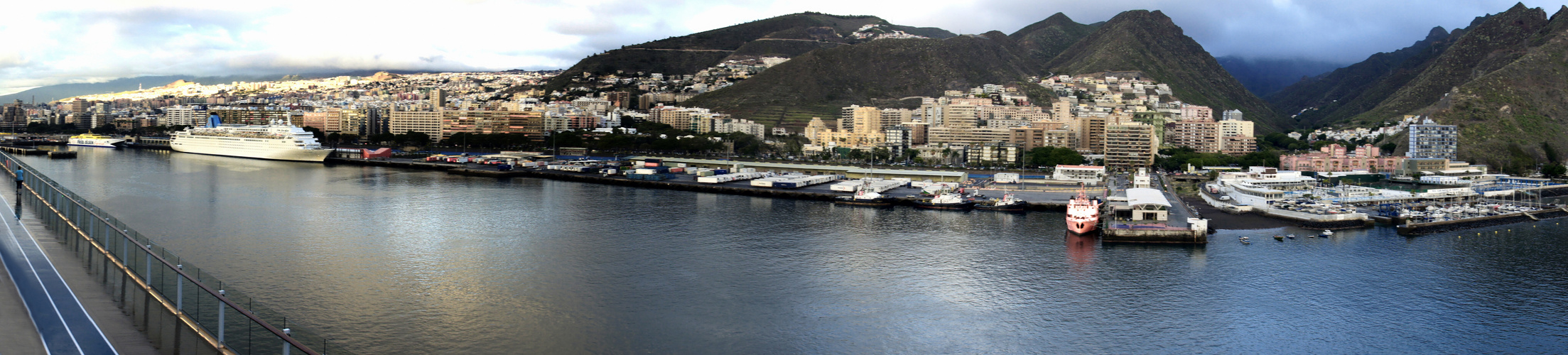Im Hafen von Santa Cruz Foto & Bild spain, world, la palma Bilder auf