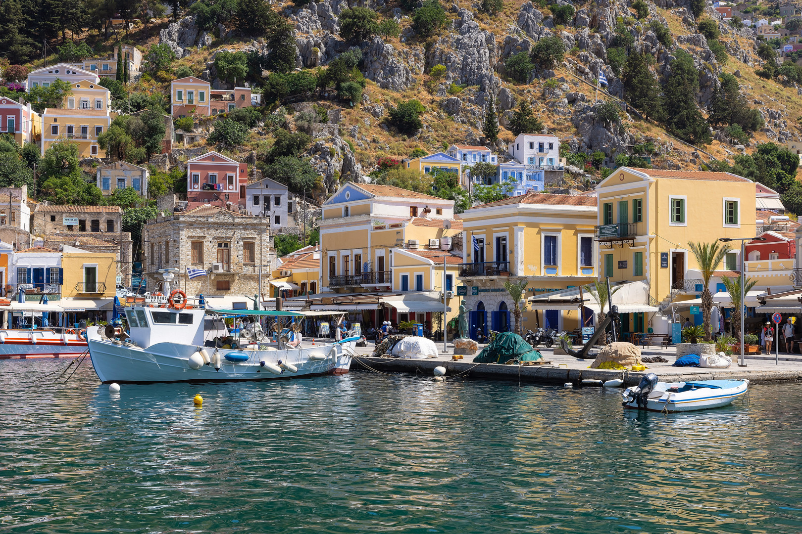 Im Hafen von Symi