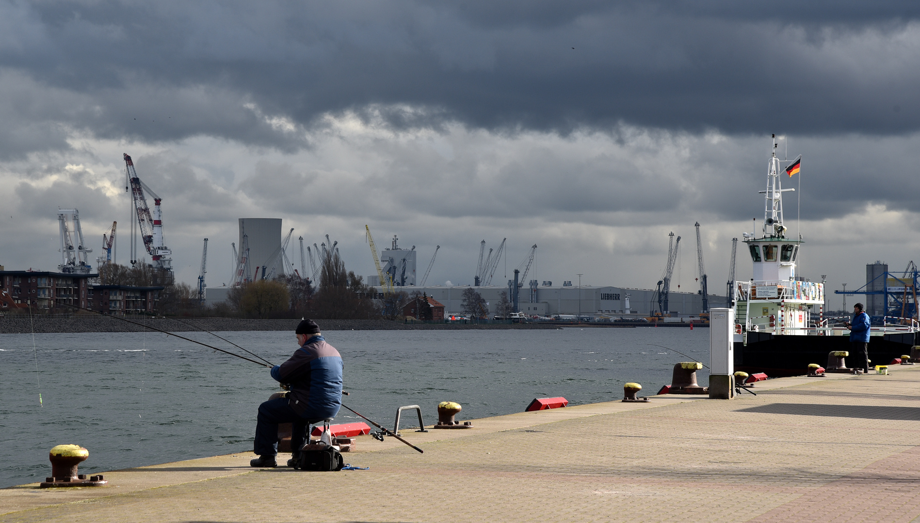 Im Hafen von Warnemünde