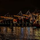 Im Hamburger Hafen um Mitternacht