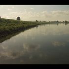 Im Herbst-Licht-Dunst an der Weser - nach dem Aufsteigen des Nebels...