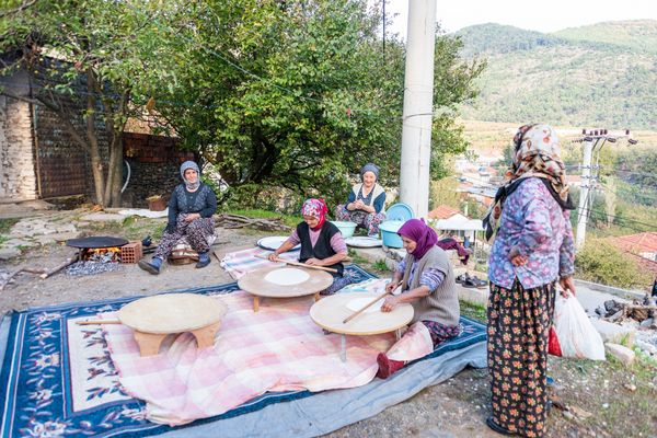 Im Herzen des Dorflebens – Yufka im Imece