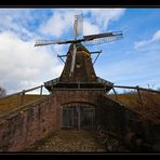 Im Hessenpark ~1~ ... Windmühle ...