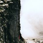 Im Hintergrund der Dettifoss