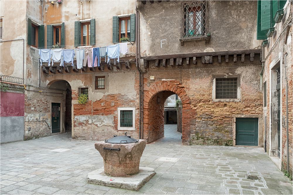 Im Hinterhof..... Foto & Bild | italy, world, venedig Bilder auf