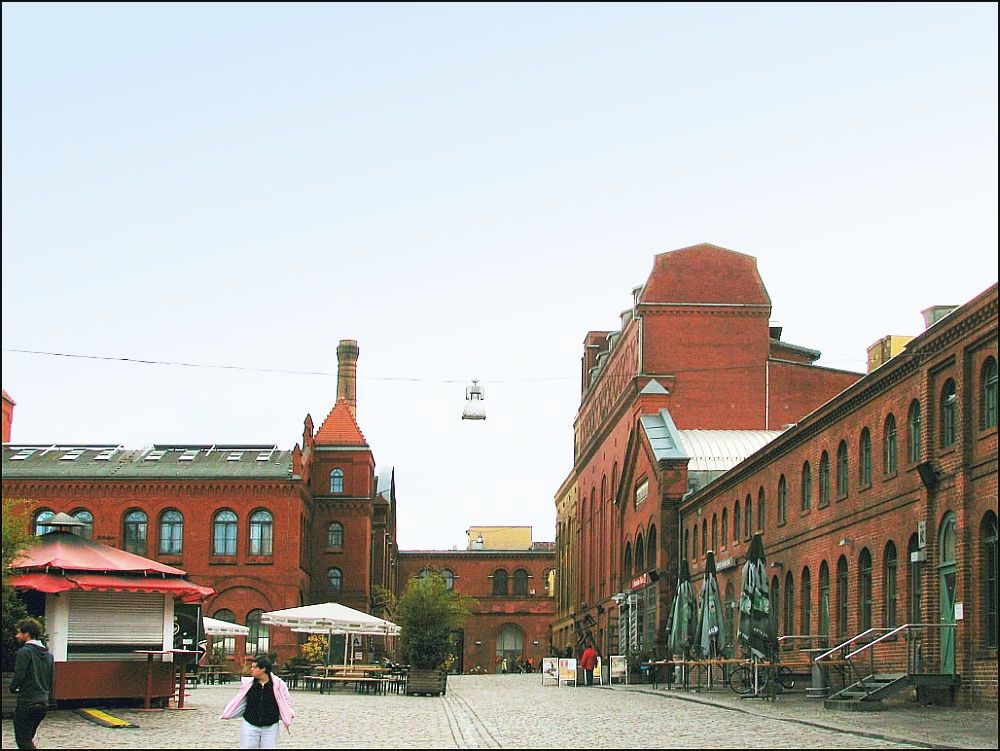 Im Hof der Kulturbrauerei