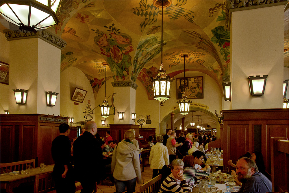 Im Hofbräuhaus