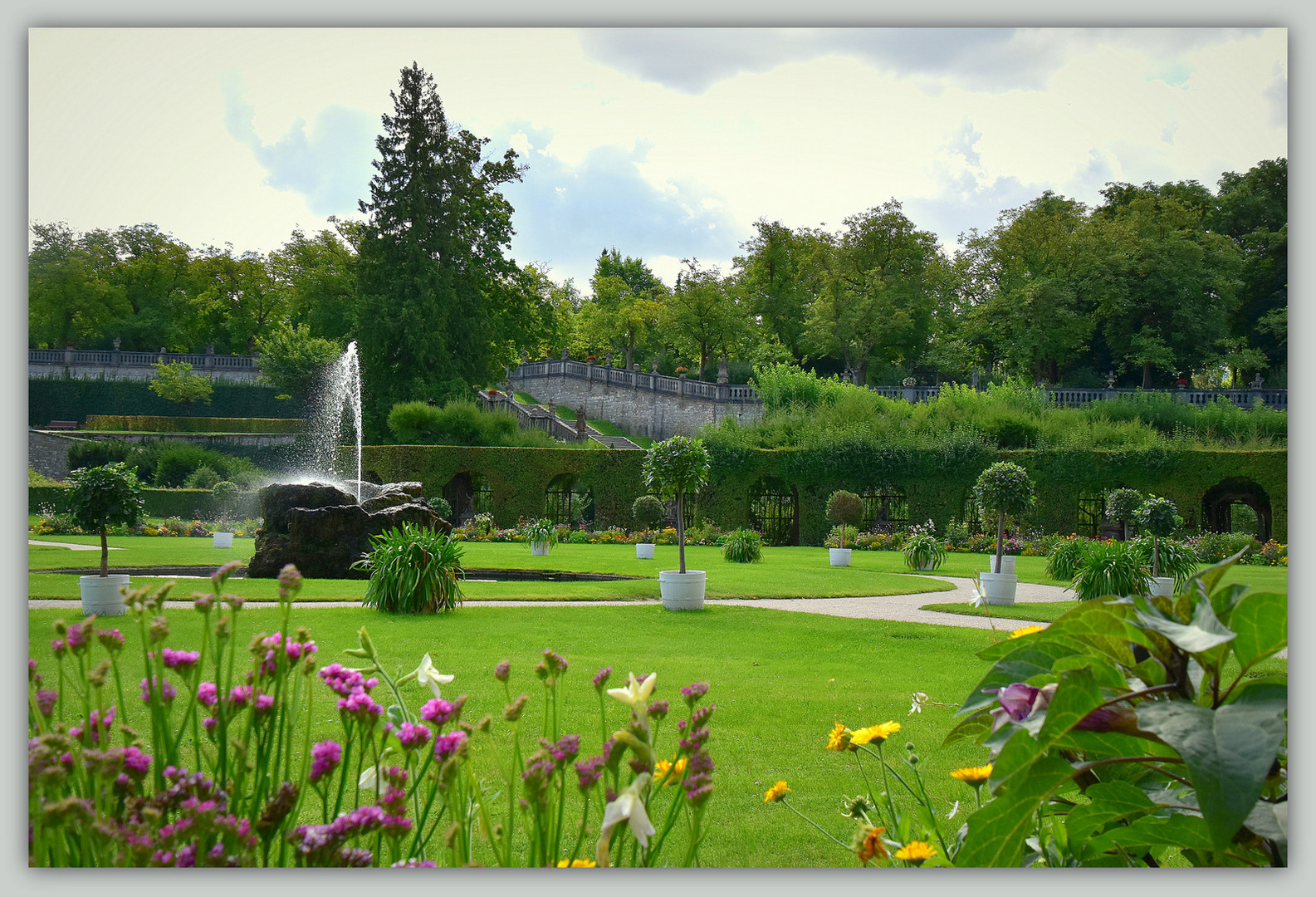 Im Hofgarten der Würzburger Residenz...