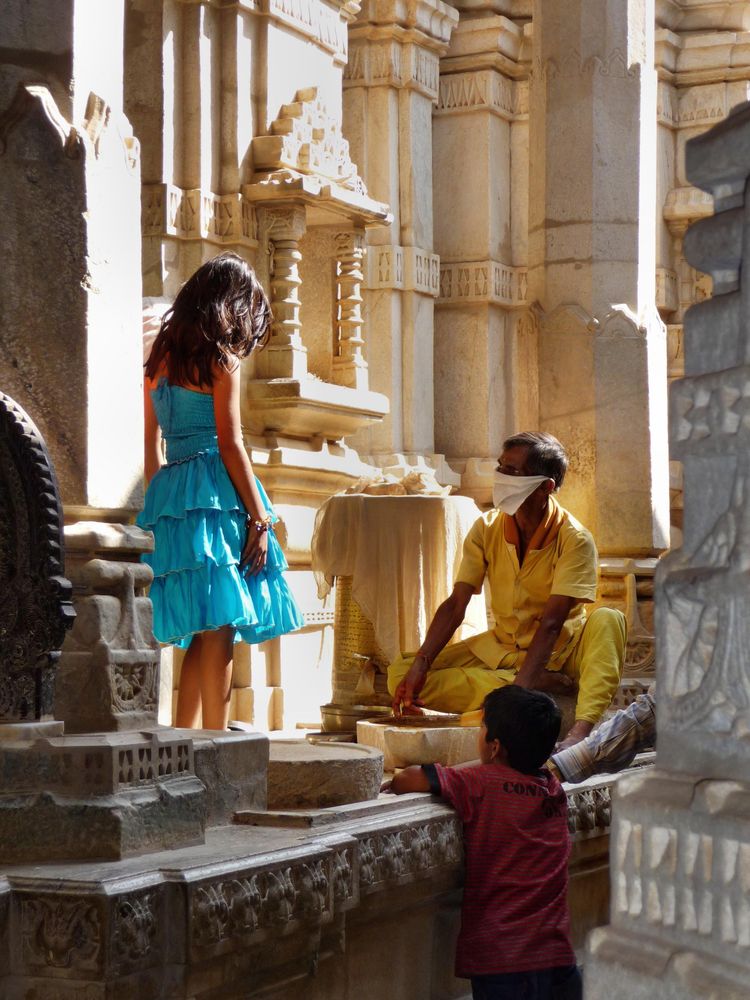 Im indischen Tempel Ranakpur