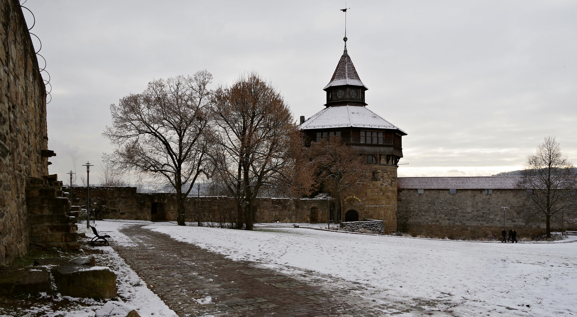 im Inneren der Burganlage