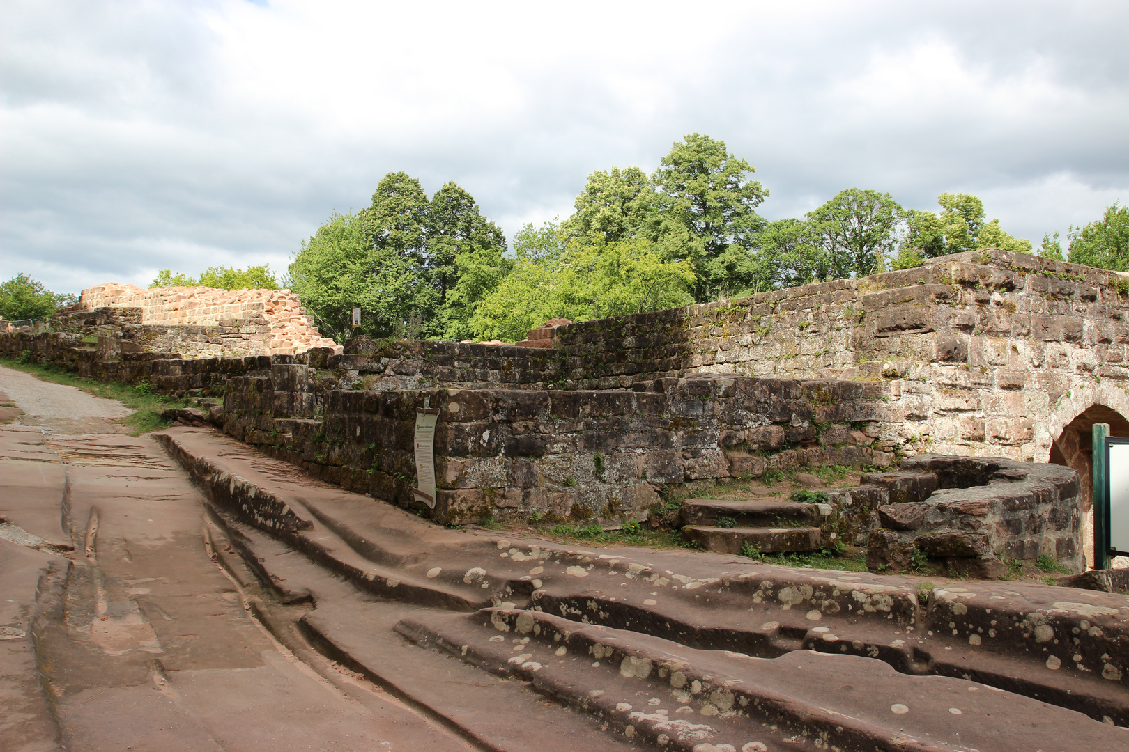 im Innern der Burg