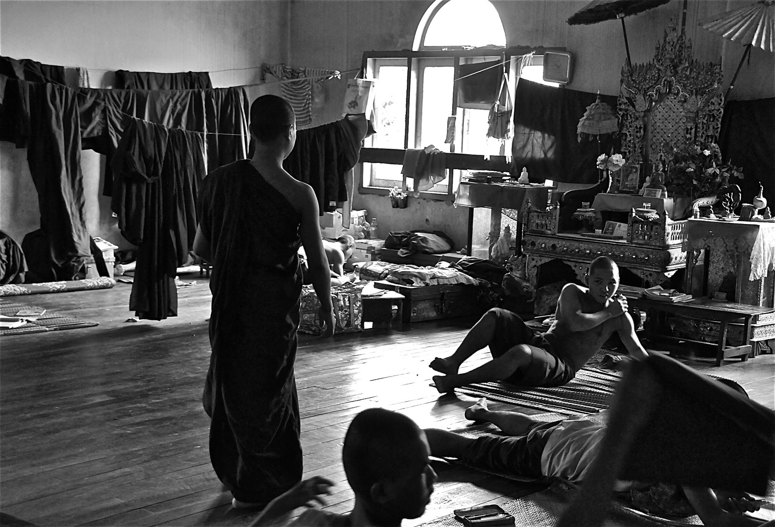 im innersten IV , klosterschule yangon, burma 2011