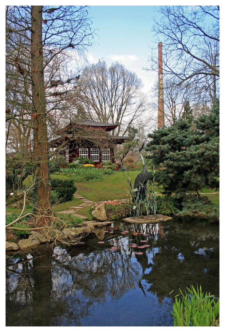 im japanischen Garten der BAYER AG in Leverkusen II