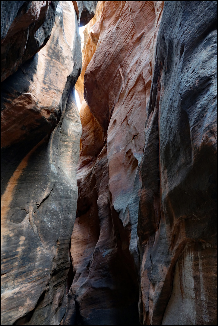 Im Kanarra Creek Slot Canyon