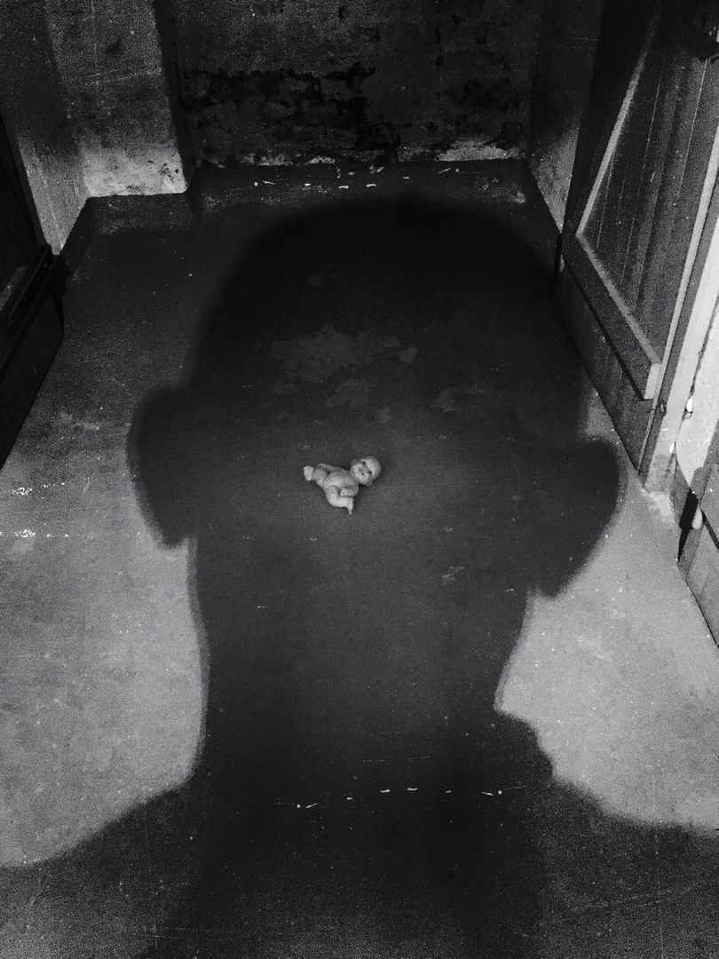 Im Keller Foto & Bild | fotokunst, monochrome fine art, spezial Bilder