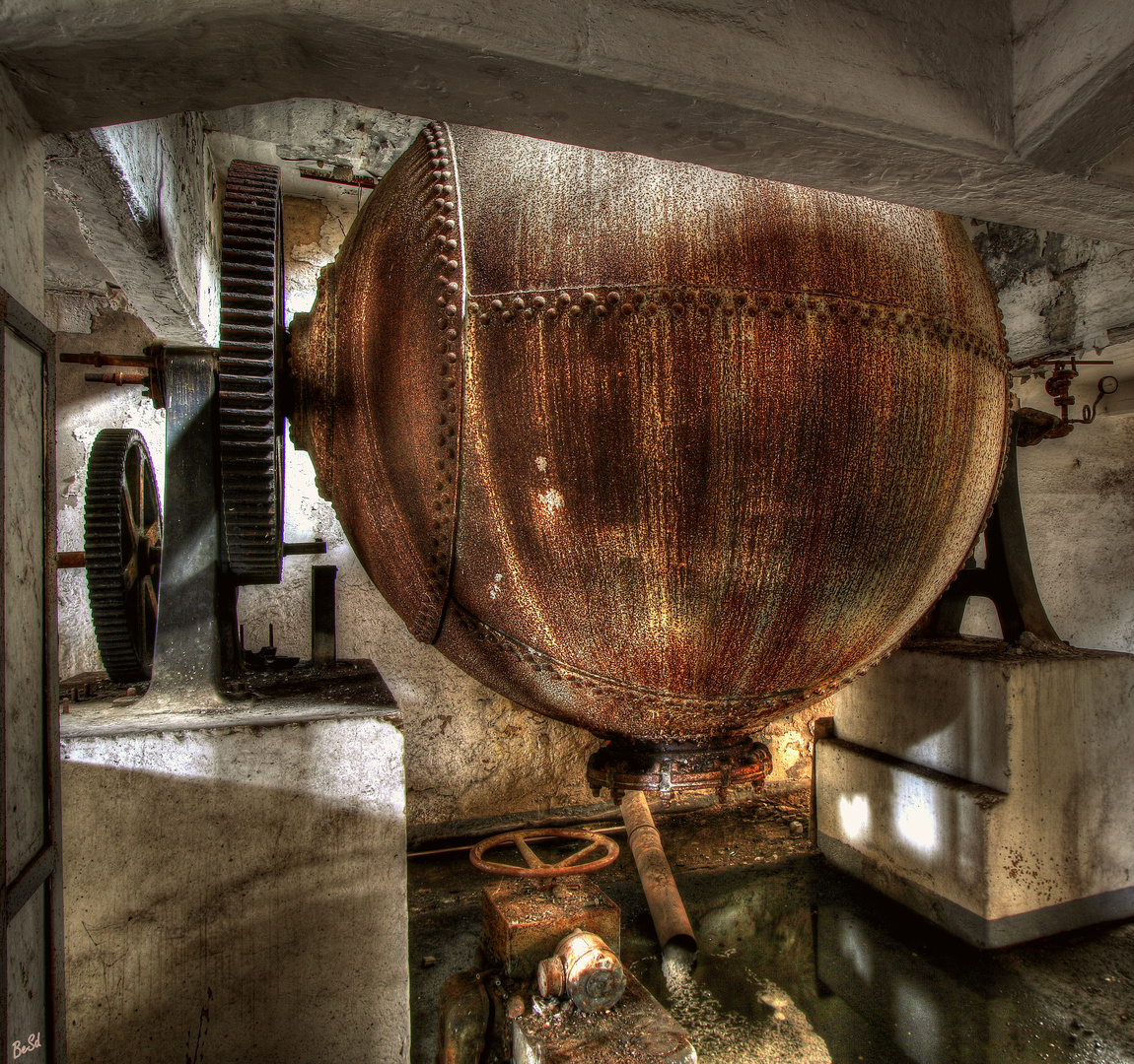 Im Keller... Foto & Bild | fotos, spezial, marode Bilder auf fotocommunity