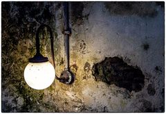 Im Keller brennt Licht