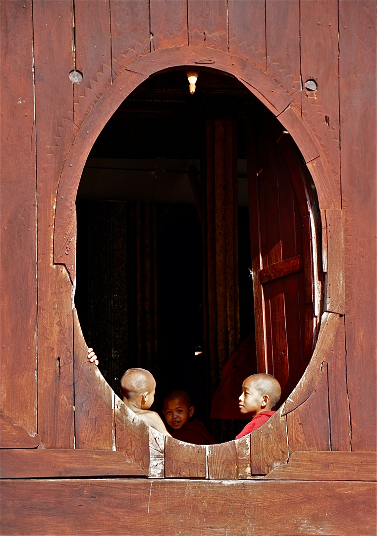 im kloster, inle see, burma 2011