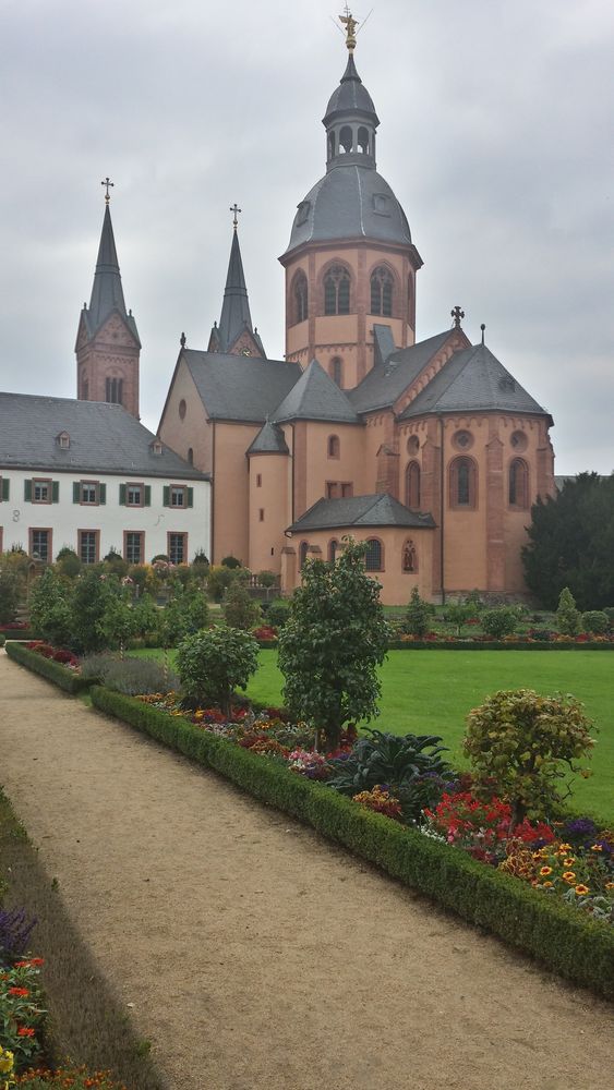 im Klostergarten (2)