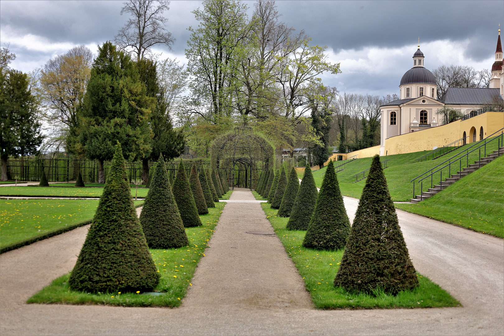 Im Klostergarten Neuzelle...