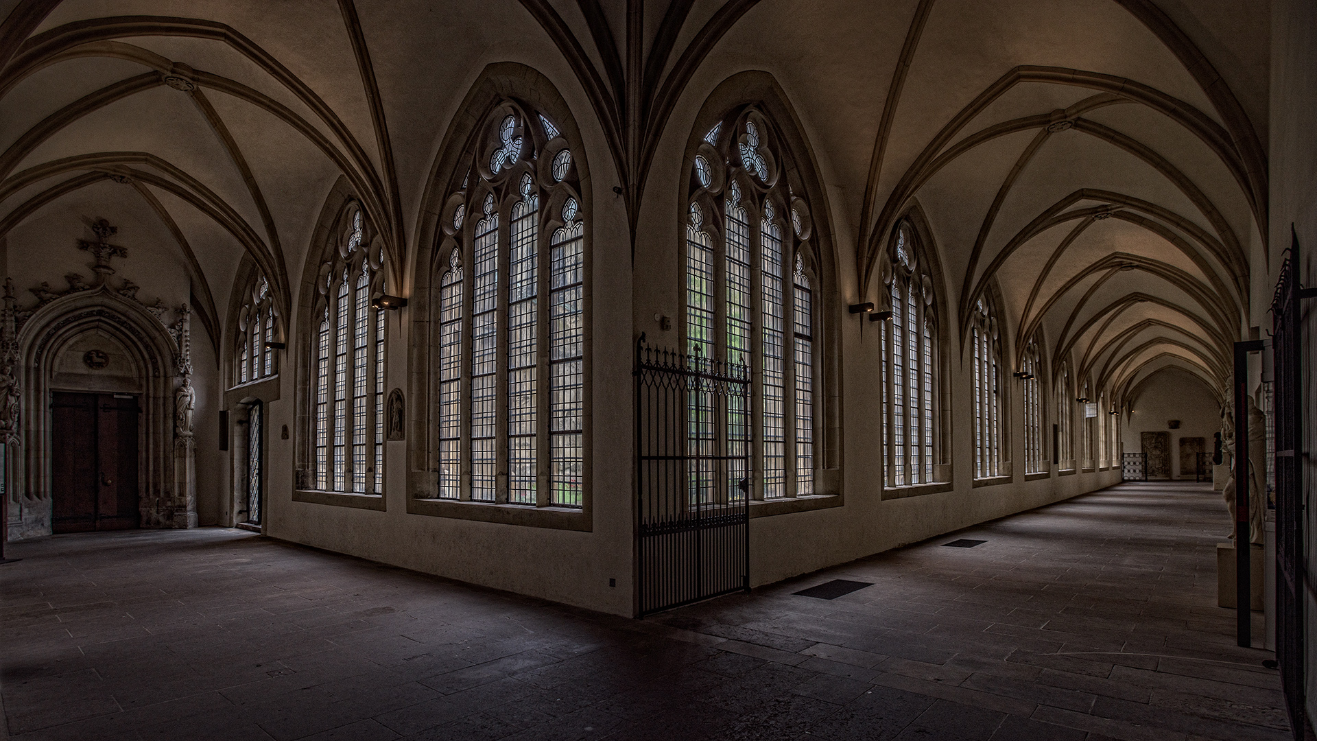 im Kreuzgang vom Dom in Münster