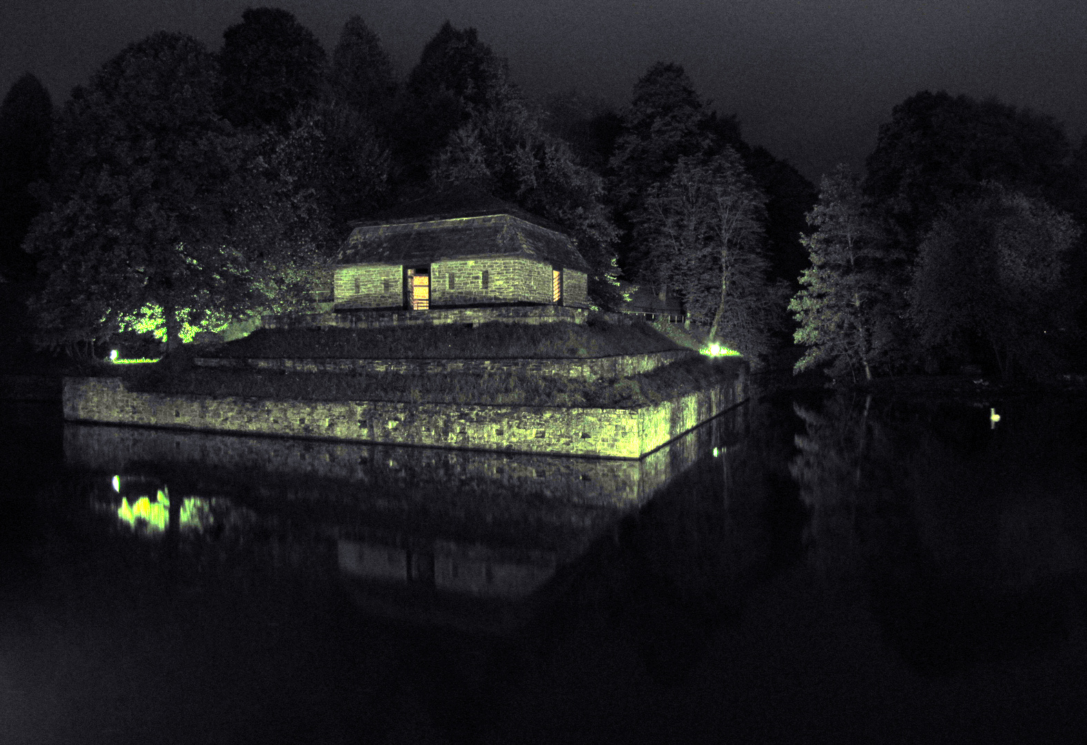 Im Kurpark Bad Pyrmont bei der Illumina 2010