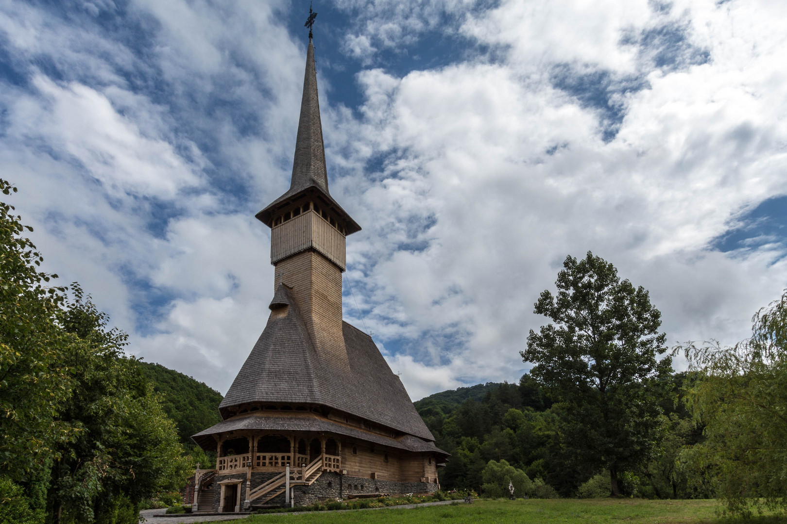 Im Land der Holzkirchen