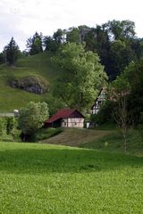 "Im Lautertal - Blick auf die Burg Gundelfingen"