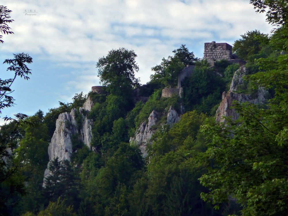 "Im Lautertal - Blick auf die Burg Hohen Gundelfingen 3"