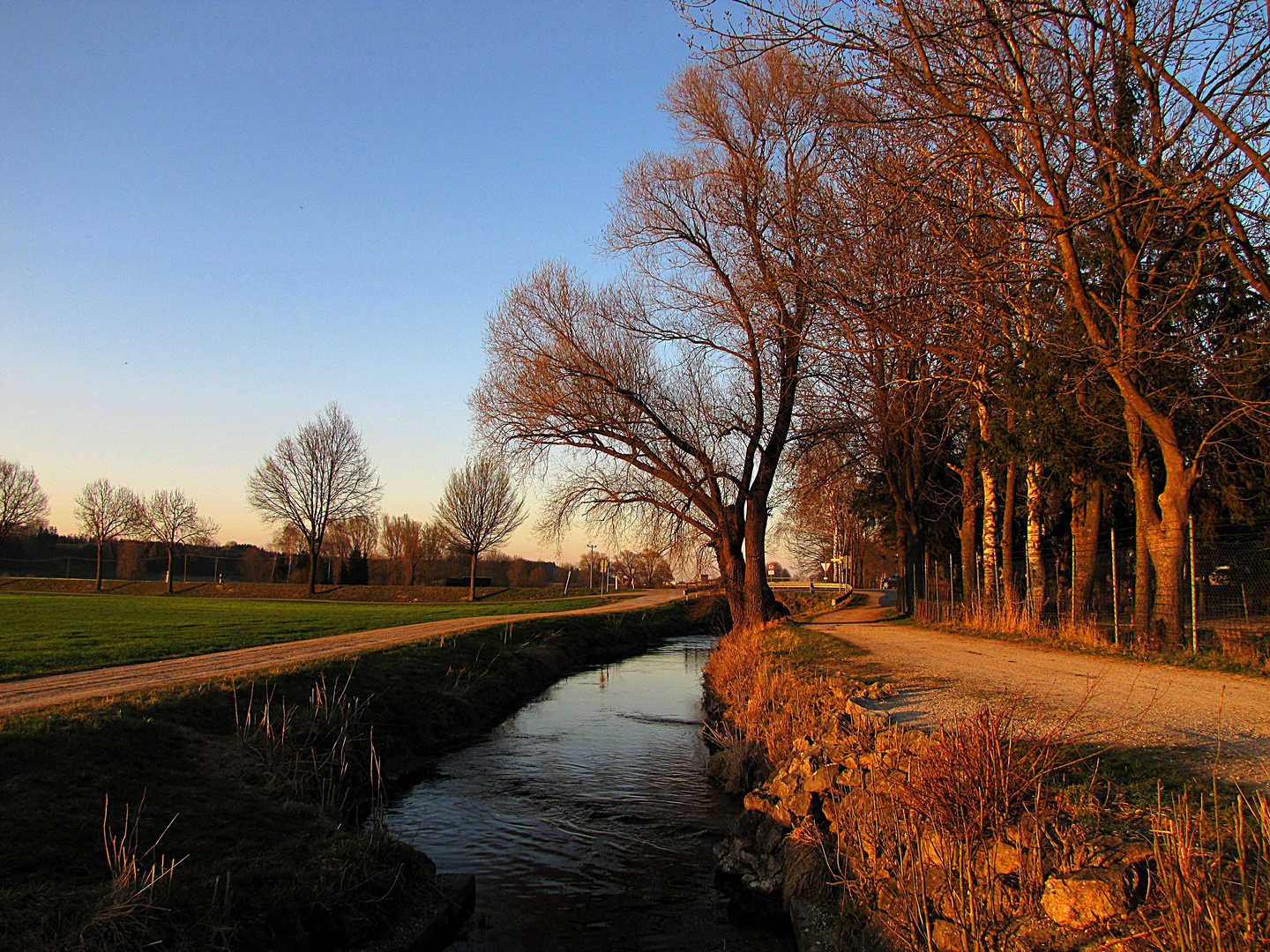 Im Licht der untergehenden Sonne